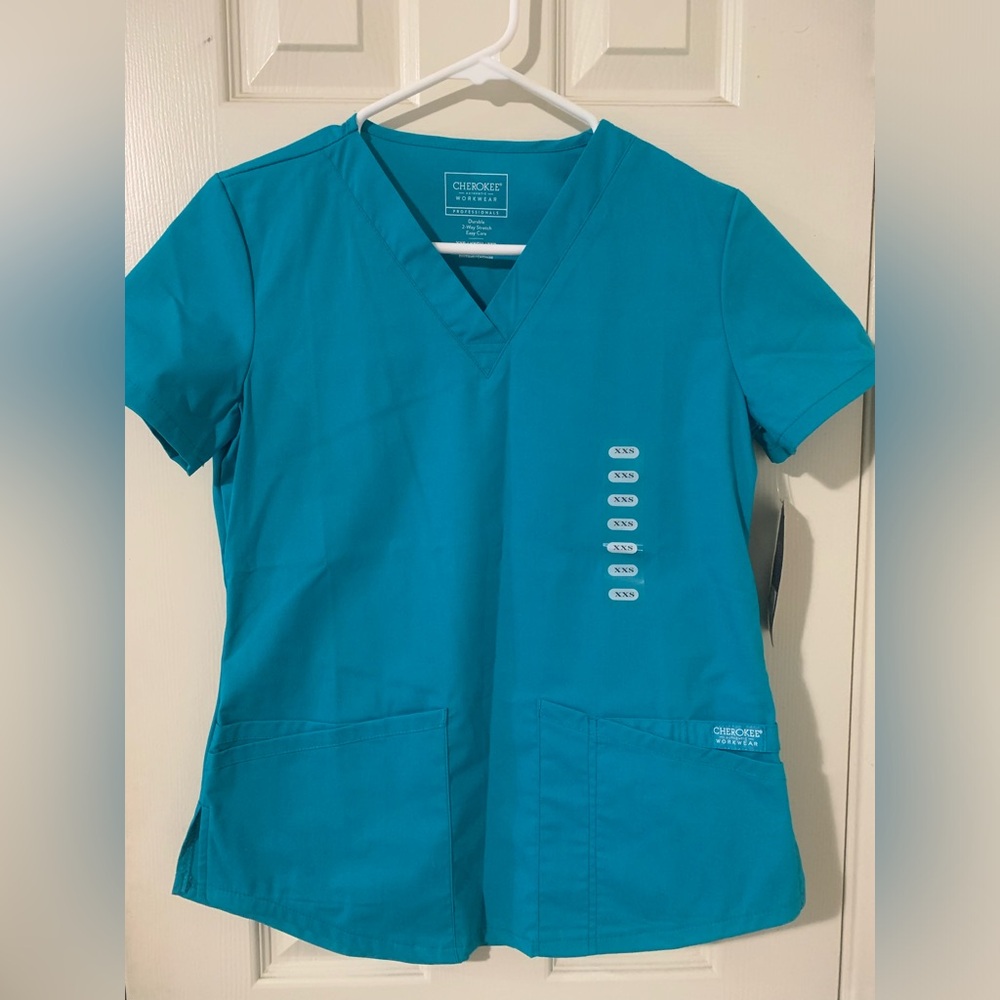 Cherokee Scrub Top